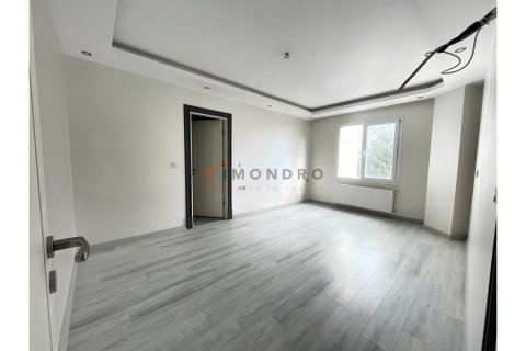 Apartment for sale  in Bueyuekcekmece, Istanbul, Turkey, 3 bedrooms, 157m2, No. 215914 – photo 19