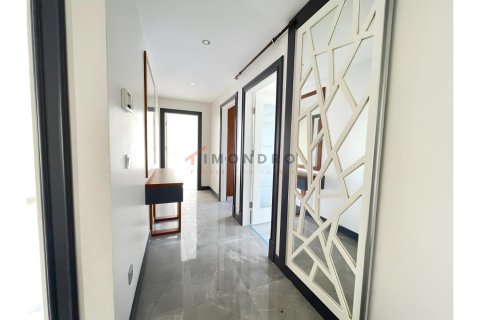 Apartment for sale  in Bueyuekcekmece, Istanbul, Turkey, 3 bedrooms, 157m2, No. 215914 – photo 4