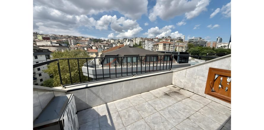 2+1 Apartment in Besiktas, Istanbul, Turkey No. 215915