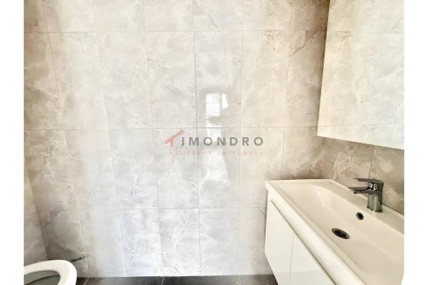 Apartment for sale in Besiktas, Istanbul, Turkey, 2 bedrooms, 75m2, No. 215915 – photo 8