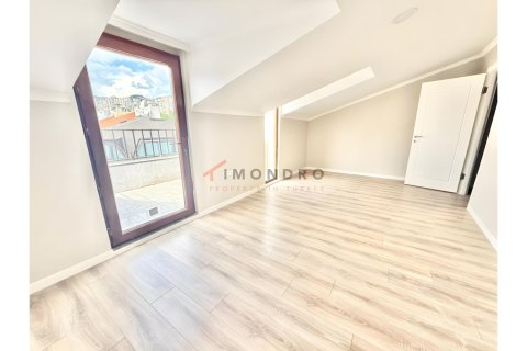 Apartment for sale in Besiktas, Istanbul, Turkey, 2 bedrooms, 75m2, No. 215915 – photo 14