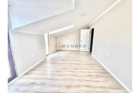 Apartment for sale in Besiktas, Istanbul, Turkey, 2 bedrooms, 75m2, No. 215915 – photo 11