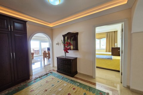 Продажа квартиры  в Аланье, Анталье, Турция 3+1, 150м2, №107440 – фото 14