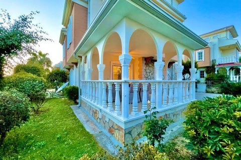 Villa for sale in Incekum, Antalya, Turkey, 3 bedrooms, 250m2, No. 217936 – photo 2