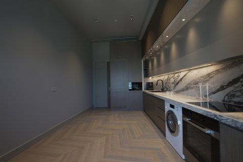 Продажа квартиры  в Стамбуле, Турция 2 комн., 80м2, №223307 – фото 21