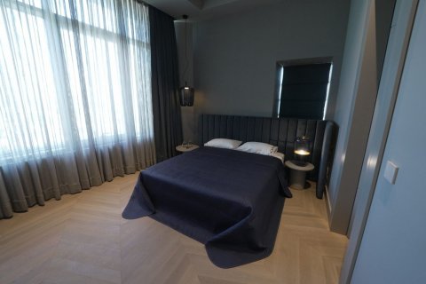 Продажа квартиры  в Стамбуле, Турция 2 комн., 80м2, №223307 – фото 25