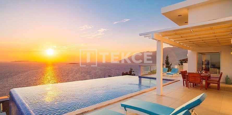 5+1 Villa i Kas, Antalya, Tyrkiet Nr. 222475