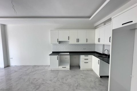 Квартира 2-х ком. в Кестеле, Анталья, Турция №221159