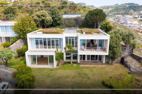 3+1 Villa  in Yalikavak, Mugla, Turkey No. 221094