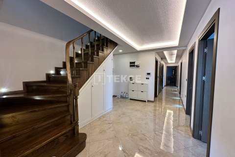 6+2 Leilighet  i Yomra, Trabzon, Tyrkia Nr. 237870 - 25
