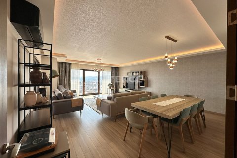 6+2 Leilighet  i Yomra, Trabzon, Tyrkia Nr. 237870 - 5
