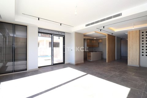Продажа виллы  в Дёшемеалты, Анталье, Турция 4+1, 380м2, №216438 – фото 15