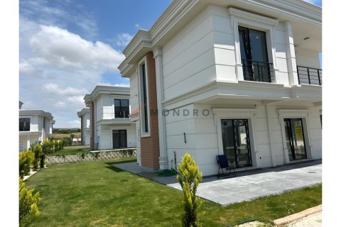3+1 Villa  in Bueyuekcekmece, Istanbul, Turkey No. 225229