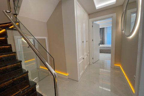 2+1 Lejlighed i Mahmutlar, Antalya, Tyrkiet Nr. 225369 - 11