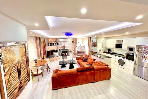 4+2 Villa in Mahmutlar, Antalya, Türkei Nr. 218094 - 2