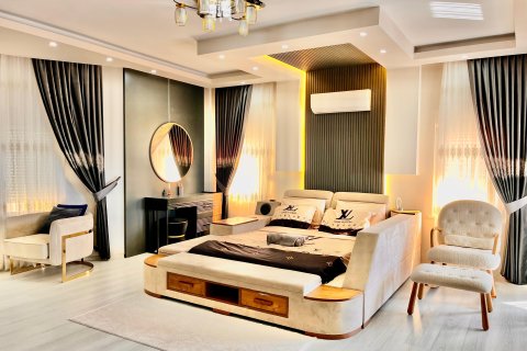 4+2 Villa in Mahmutlar, Antalya, Türkei Nr. 218094 - 16