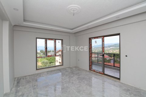 3+1 Leilighet  i Altinova, Yalova, Tyrkia Nr. 227087 - 2