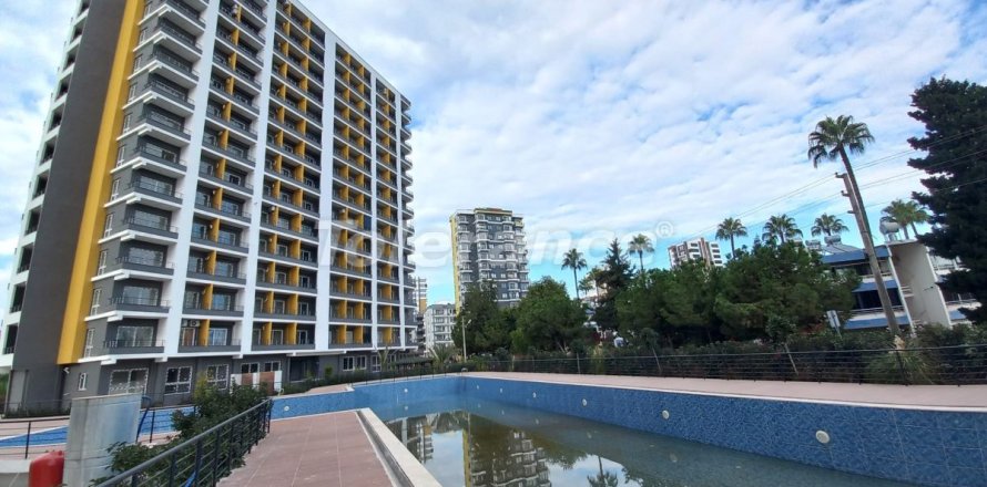 Квартира 1+1 в Мерсине, Турция №227781