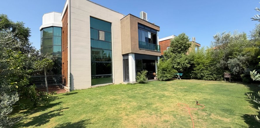 4+1 Villa i Antalya, Tyrkia Nr. 228899