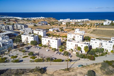 Daire 2+1 Bahçeli, Girne, №215246