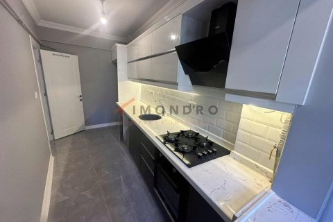 آپارتمان در Zeytinburnu،  Istanbul ، ترکیه 2 خوابه ، 85 متر مربع.  شماره 238055 - 17