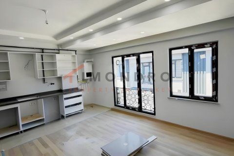 1+1 Apartment  in Zeytinburnu, Istanbul, Turkey No. 238054
