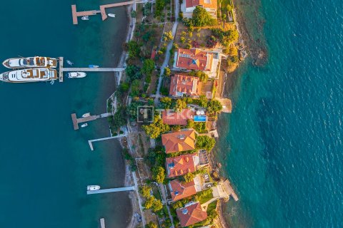 ویلا در  Fethiye ، ترکیه 3 خوابه ، 210 متر مربع.  شماره 221614 - 23