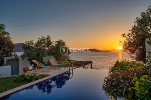 ویلا در  Fethiye ، ترکیه 3 خوابه ، 210 متر مربع.  شماره 221614 - 3