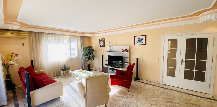 2+1 Lägenhet i Mahmutlar, Antalya, Turkiet Nr. 216053