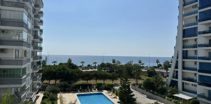 2+1 Apartment  in Mahmutlar, Antalya, Turkey No. 237813