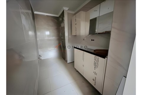 2+1 Lägenhet i Kadikoy, Istanbul, istanbul, Turkiet Nr. 223424 - 8