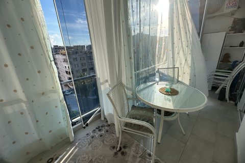 1+1 Leilighet  i Mahmutlar, Antalya, Tyrkia Nr. 226918 - 9