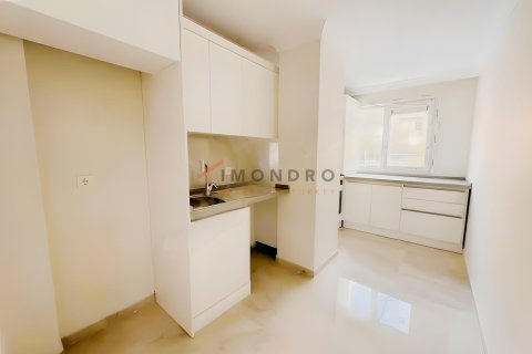 Продажа квартиры  в Ускюдар, Стамбуле, Турция 3+1, 110м2, №237801 – фото 10