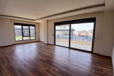 6+1 Leilighet  i Oba, Antalya, Tyrkia Nr. 218034 - 2