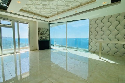 1+1 Apartment  in Mahmutlar, Antalya, Turkey No. 213505