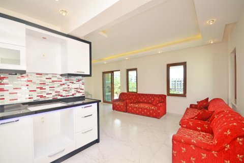 2+1 Lejlighed  i Alanya, Antalya, Tyrkiet Nr. 216764 - 8