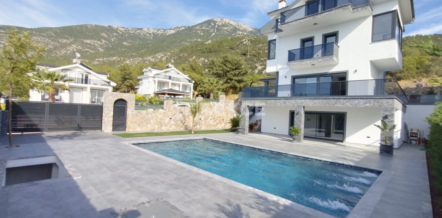4+2 Villa  i Fethiye, Mugla, Tyrkia Nr. 139290