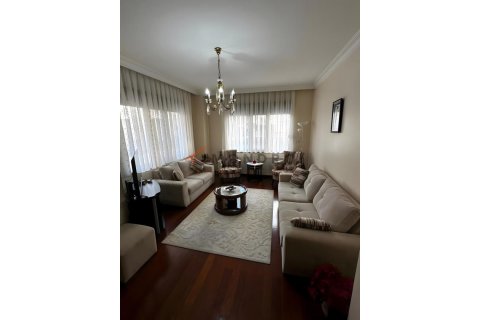 2+1 Apartment in Kadikoy, Istanbul, Turkey No. 226672