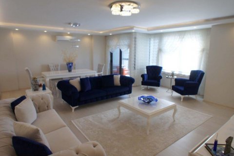 آپارتمان در  Kestel ، ترکیه 240 متر مربع.  شماره 96271