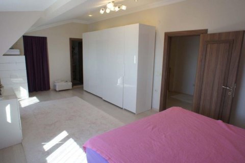 آپارتمان در  Kestel ، ترکیه 240 متر مربع.  شماره 96271 - 15