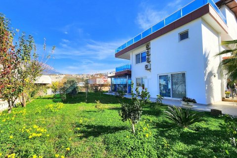 Продажа виллы в Аланье, Анталье, Турция 3+1, 180м2, №102348 – фото 3