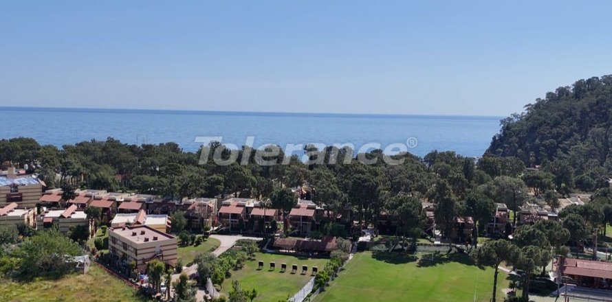 هتل در Kemer ، ترکیه 4000 متر مربع. شماره 226415