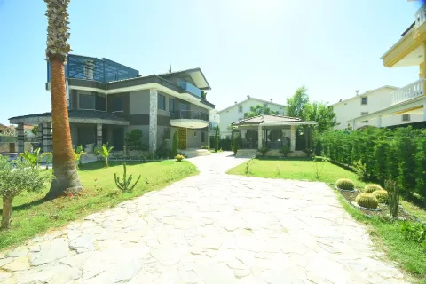 7+1 Lägenhet i Alanya, Antalya, Turkiet Nr. 224098