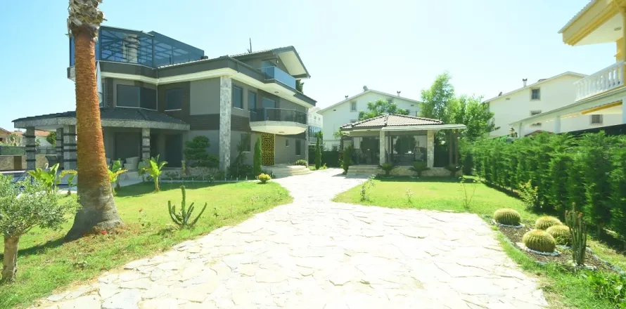 7+1 Leilighet  i Alanya, Antalya, Tyrkia Nr. 224098