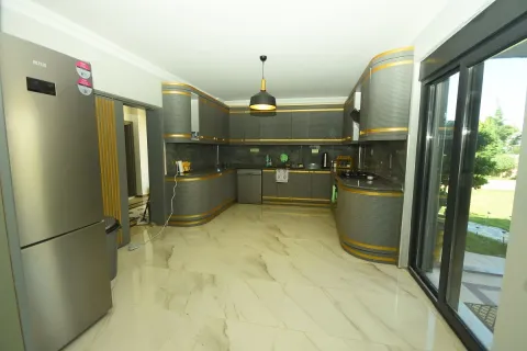 7+1 Leilighet  i Alanya, Antalya, Tyrkia Nr. 224098 - 24