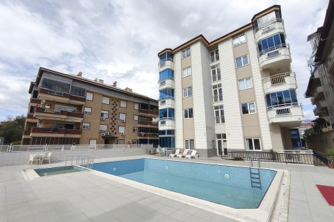 Daire  1+1  Oba, Antalya, Türkiye №221147