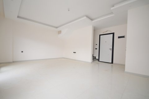 2+1 Lägenhet i Alanya, Antalya, Turkiet Nr. 216616 - 2
