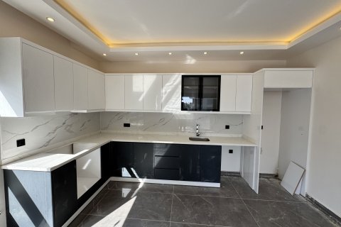 2+1 Lägenhet  i Alanya, Antalya, Turkiet Nr. 217317 - 3