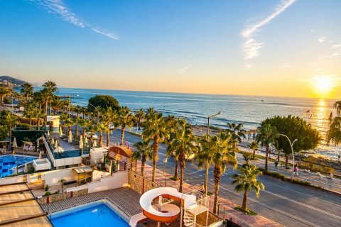 2+1 Lägenhet  i Oba, Antalya, Turkiet Nr. 223439 - 2