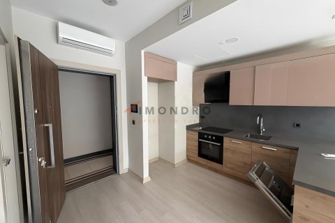 1+1 Wohnung in Sariyer, Istanbul, Türkei Nr. 228966 - 17